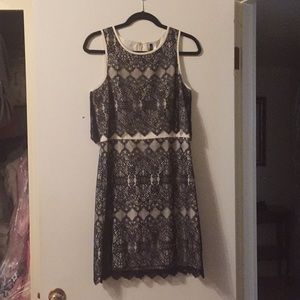 Lace Kensie dress